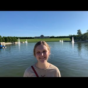 Meet your Posher, Allison